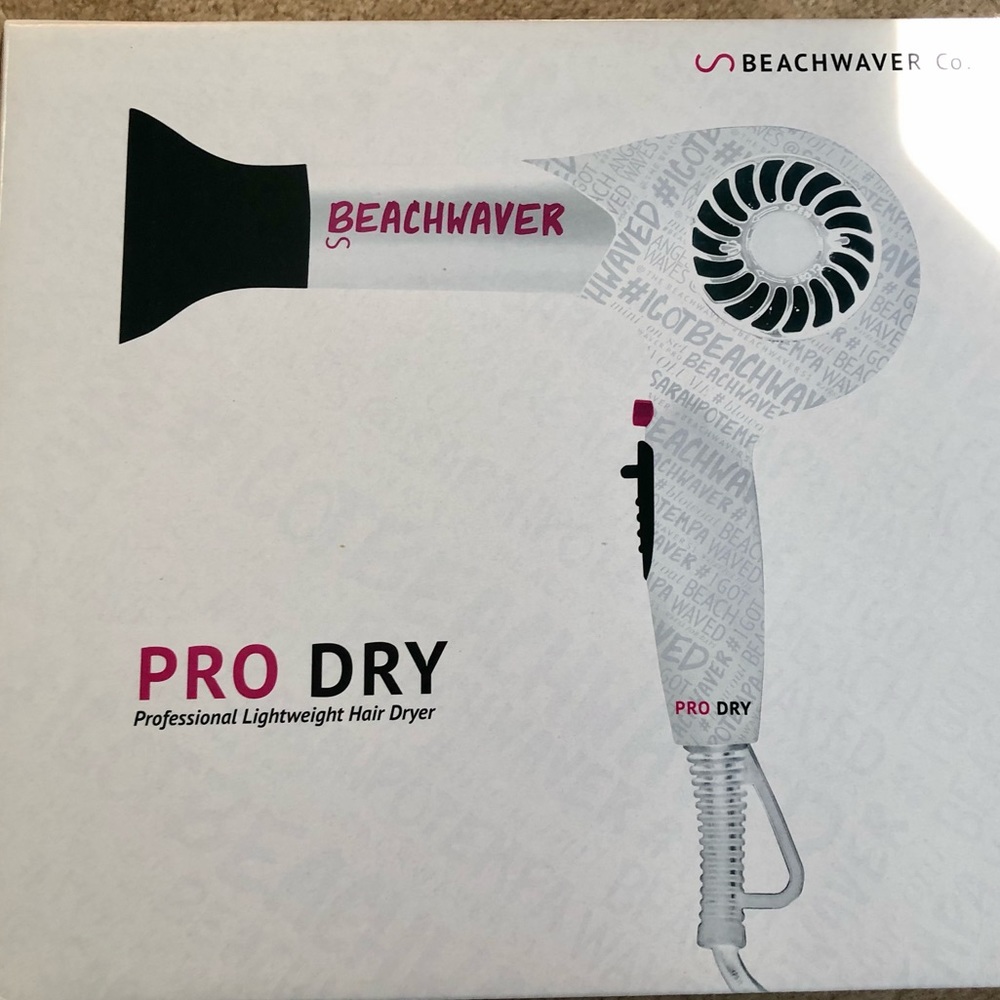 Beachwaver Pro Dry- lightweight hairdryer/three heat settings